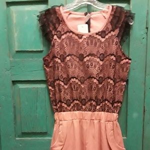 NWT Romper Jumper Shorts Sz L